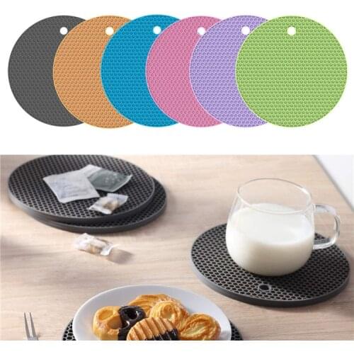 1pc Round Insulation Silicone Mat Non-Slip Heat-Resistant Anti-Scalding Honeycomb Microwave Oven Mat Pot Holder Thicken Coasters