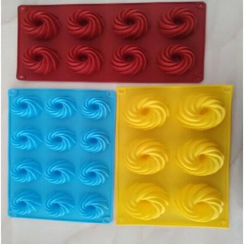 Spot wholesale 12 swirl silicone cake mold home bake DIY tools XG711