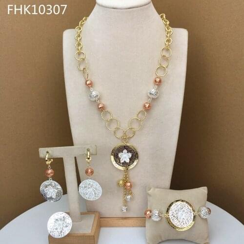 Yuminglai High Quality Three Tones Flower Design Necklace Earrings Bracelet and Ring Jewelry Set for Women FHK10307