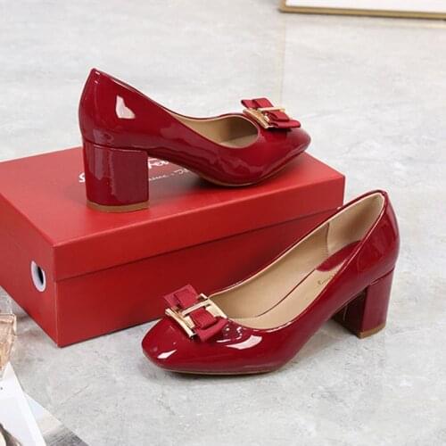 Patent leather bow mid-heel thick heel round toe womens single shoes spring and autumn all-match fashion womens shoes