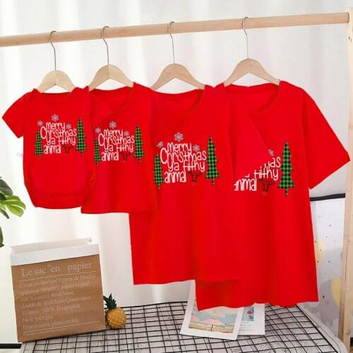 Family Matching T-shirt Lovely Christmas Mom Dad Kids Me Baby Outfit Christmas Tre Outfits Mother Daughter Son Girl Boys Clothes