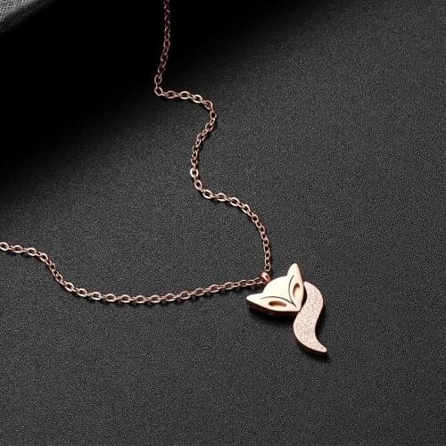 Hot Sale Trendy Stainless Steel Frosted Fox Pendant Women Necklaces Ladies No Fade Rose Gold Chokers Necklace Jewelry Female