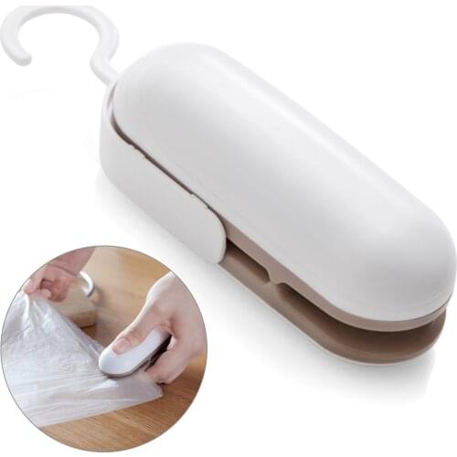 Mini Sealing Machine Bag Sealer 2 in 1 Portable Bag Cutter Heat Sealer for Plastic Bags Food Storage Home Storage Supplies
