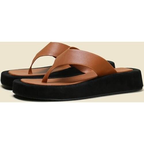 2021 NEW Women Med Heel Platform Flip Flops Summer Beach Slippers Slides Female Street Outdoor Leisure Real Leather Rome Sandals