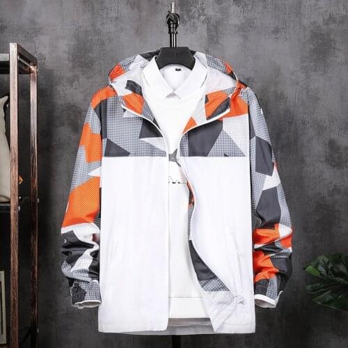 New Camouflage Hooded Jackets Autumn Lightweight Outdoor Sports Run Jacket Camo Mens Windbreaker Jackets