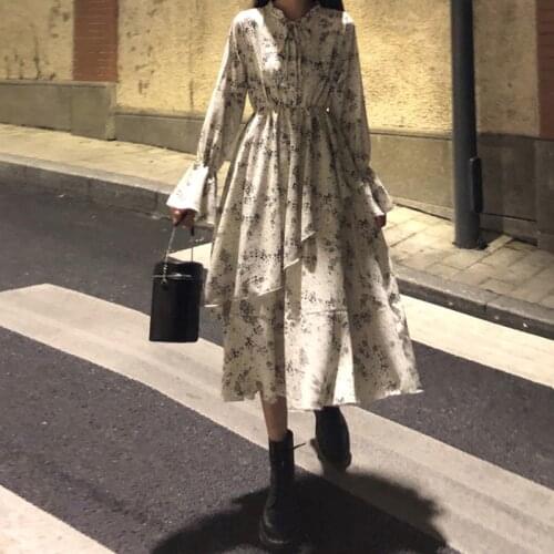 Flared Sleeves Floral Dress Female 2021 New Spring Autumn Korean Fashion Mid-Length Loose Vintage Temperament Women Dresses A619