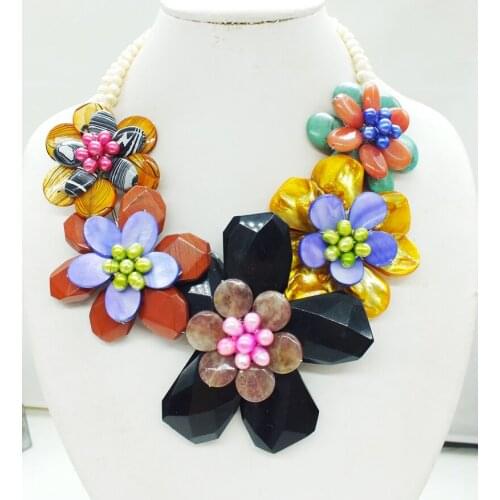Its beautiful ! Natural Brazil, Indian semi-precious stone. handmade, made flower necklace 20"