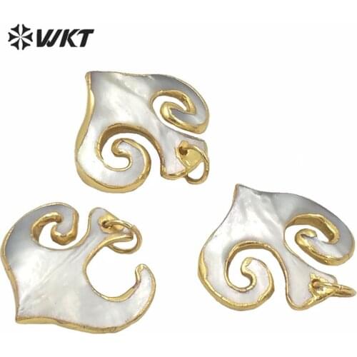 WT-JP230 Women Charming Jewelry Findings Boat Anchor Pendants Unique Design Gold Electroplated Arrow Shape Shell Pendant