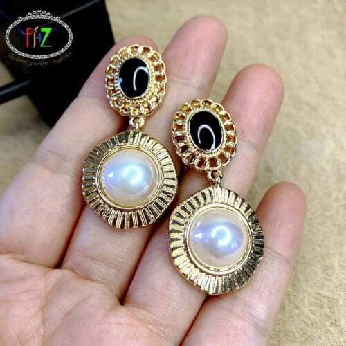F.J4Z 2021 Geometric Earrings for Women Fashion Simulated Pearl Cocktail Earring Lady Jewelry Gifts brincos pendurados