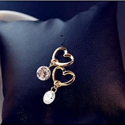 Hot Stylish Women Metal Hollow Love Earrings Golden Korean Jewelry Love Rhinestone Stud Earrings All-Match For Girlfriend Gifts
