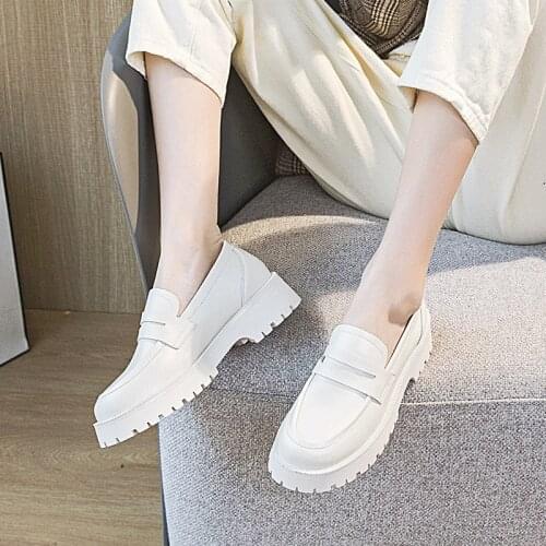 Genuine Leather Round Toe Thick Heel Casual Loafers Flat Shoes Platform Office Lady Footwear Breathable Shoes Women New Design
