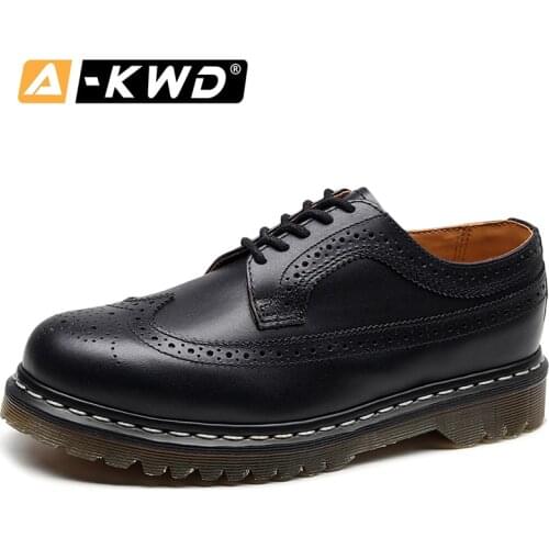2020 Fashion Genuine Leather Shoes Low Help Men Women Boots Soulier Homme Wear Resistent Men Loafers Women Work Shoes Size 46
