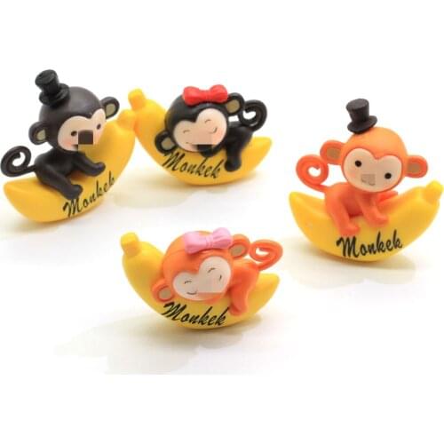 Bulk 3D Hand Painted Kawaii Resin Monkey Hugging A Banana Charms 3D Resin Cartoon Monkey Charms Hair Bow Center