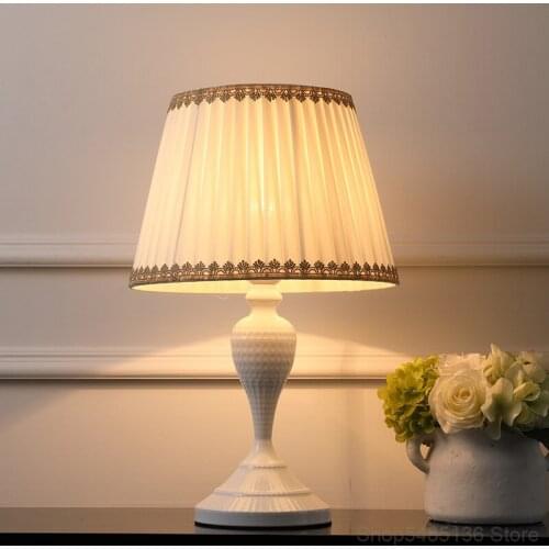 Nordic Fabric Lace Lampshade Table Lamp Simple Art Fashion Atmosphere Bedroom Bedside Study Living Room LED Decorative Lighting