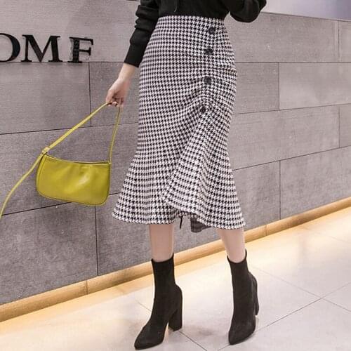 OUMENGKA Winter Women Thick Sweater Skirt Elastic High Waist Mermaid Plaid knitted Skirt Knee Length Female Elegant Skirts