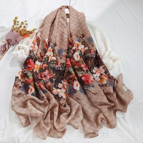 2020 Newest Women Floral Pattern Cotton Tassel Scarf10pcs/lot