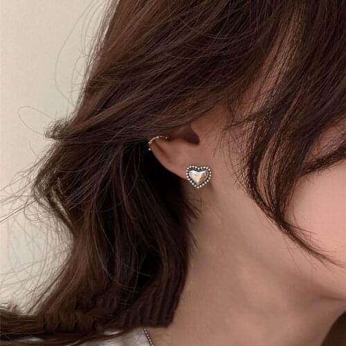 Womens Love Earrings Fashion Jewelry Vintage Classic Metal Gold Silver Color Small Love Ear Jewellery Korean Girls Gifts