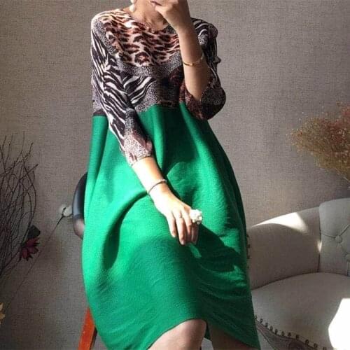 Leopard print pleated dress women spring/summer 2021 new fashion, simple, large size, thin and loose