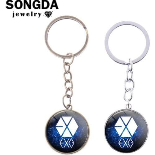SONGDA New KPOP Keychain Harajuku EXO Starry Sky Pattern Badge Key Chain Hip Hop Key Ring Bag Purse Pendant Fans Gift Keychain