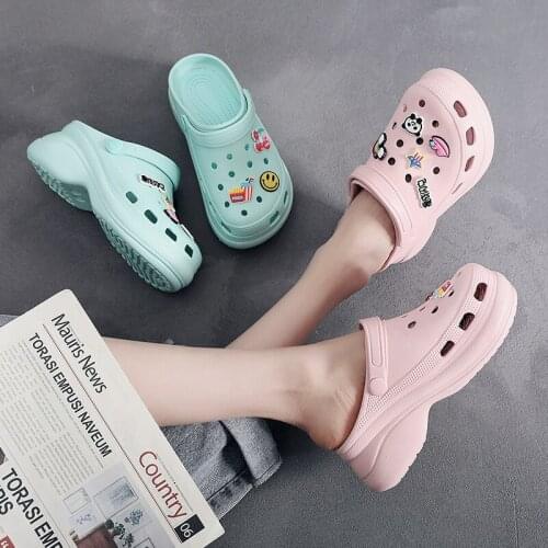 Women’s EVA Platform Sandals Size 33-40 INS Cartoon Cute Increase Height Clogs Close Toe Thick Heel Students Beach Shoes