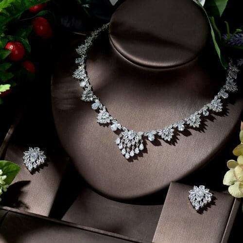 HIBRIDE Dubai Luxury Cubic Zircon Necklace Earrings Bridal Sets for Women Shinny Crystal Leaf Design Wedding Party Dress N-1351