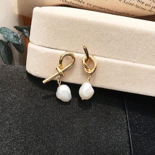 Knotted asymmetric pearl earrings Female Simplicity Temperament Korea 2019 New Tide Earrings ear jewelry mesh red