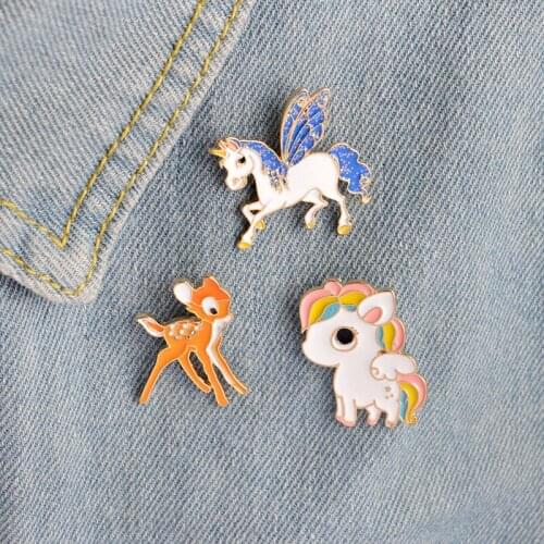 Pegasus Deer Cartoon Metal Badges 2017 New Fashion Brooch Pins For Clothes Badges Icons On Backpack Women Decorative Brooches