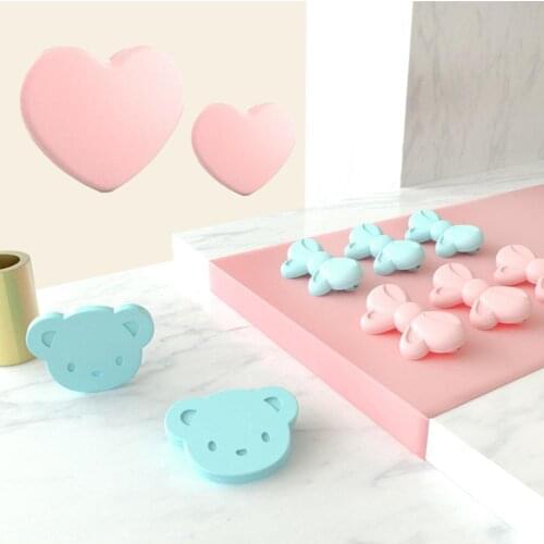 6Pcs Newborn Baby Bib Pin Clip Bear Bowknot Shape Kids Nappy Cloth Bib Safety Locking Pins Clip Holder For Baby Safety eating