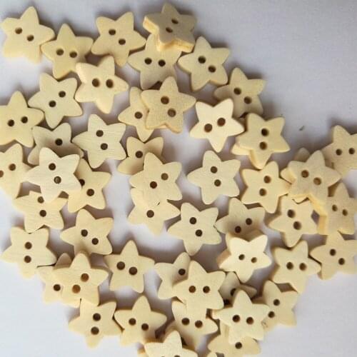 50PCs NEW Natural Wooden Buttons Cute Star Shape Scrapbooking DIY Craft Sewing Accessories 2 Holes DIY Clothing Accessories