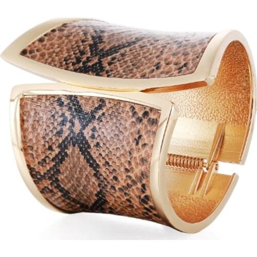 Snake Grain Pattern Wide Femme Alloy Bracelet Europe Exaggeration Club Joker Women Bracelet Fashion Personality