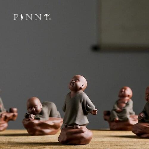 PINNY Purple Clay Monk Small Buddha Statue Zen Purple Clay Tea Pet Ceramic Tea Ceremony Ornaments Buddha Decor