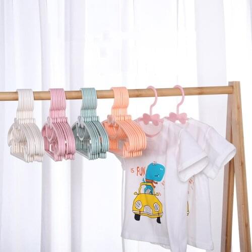 5pcs Kids Clothes Hanger Racks Portable Display Hangers Plastic Children Coats Hanger Baby Clothing Organizer