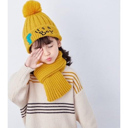 Doitbest 2 to 7 Years old kids Beanie sets letters its a boy 2 pcs boys girls winter hat scarf set