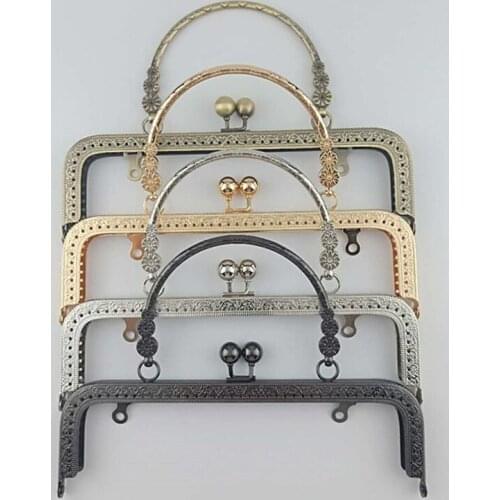 20 cm Metal Purse Frame with Clasp Bag DIY Material Retro Handbag Accessories Kiss Lock Bag Frame Pattern Surface Bag Handle