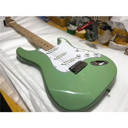 Classic dark green electric guitar maple xylophone neck can be customized and changed according to requirements