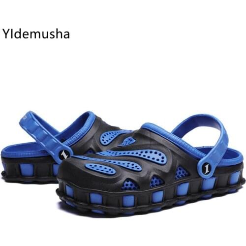 2021 New Summer Clogs Mens Sandals Big Size 46 Hollow Beach Mens Garden Shoes Comfort Lightweight Flip Flops For Men sandalia