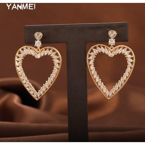 Best Selling New Big Love Hollow Earrings Exaggerated and Exquisite Accessories Elegant Black Mysterious Temperament Jewelry