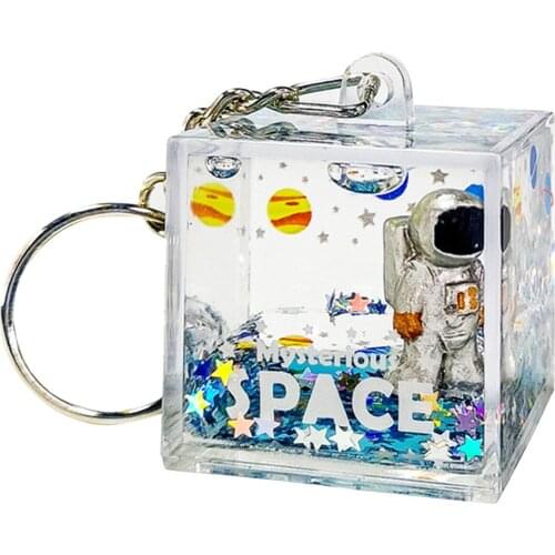 Creative Floating Astronaut Space Stars Cute Cubic Glitter Keychain Moving Liquid Quicksand Keyring For Women Bag Pendant