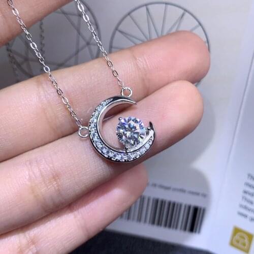 Silver 925 Original Diamond Test Past Brilliant Cut 1 Carat D Color Moissanite Moon Shape Pendant Necklace Gemstone Jewelry Gift