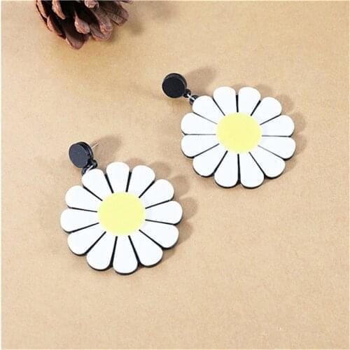 Queenjoy Dangle Earrings