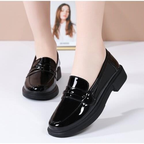 Women Flat Shoes 2021 New Platform Round Head Thick Heel Retro Lefu Shoes Outdoor Comfortable Casual Shoes PU Large Size 40