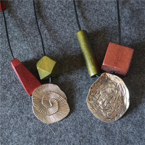 Fashioned men and womens fashion wooden necklace pendants braided rope chain imitation silver pendant necklace Vintage jewelry