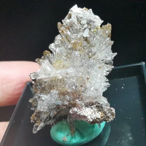 Natural high quality aluminum fluoride anhydrite and Fluorite Crystal crystal healing energy stone decorative QUARTZ GEM (box)