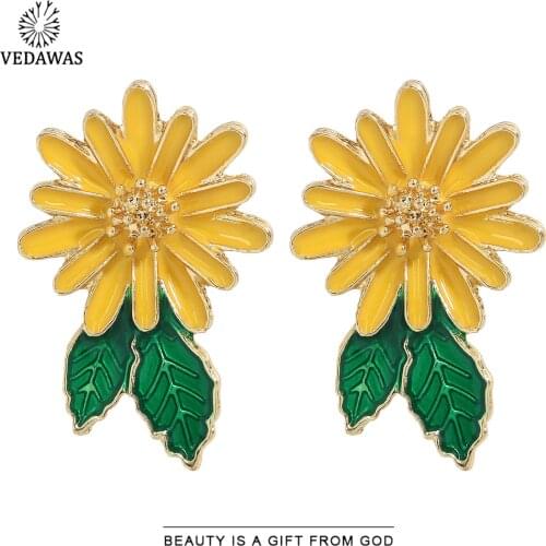 Vedawas Korean Cute Flower Stud Earrings for Women Romantic Luxury Colorful Blossom Stud Earring Girlfriend Gifts Jewelry Party