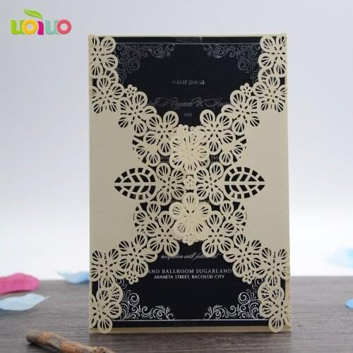 Hot Luxurious flower wedding invitation card laser cutting 3d folded invitation cards with envelop
