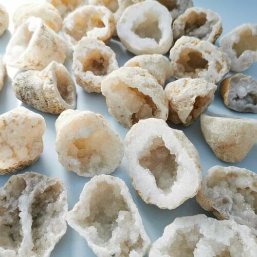 Natural Hand Crafts Reiki Series Energy White Geode Crystal Carving For Healing LJ