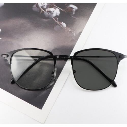 Blue Light Blocking Glasses Photochromic Gray Sunglasses Anti Eyestrain Computer Glasses for Women Men Prescription Frame