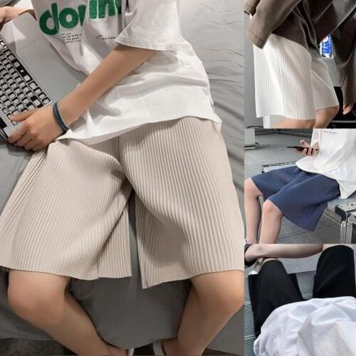 2021 Summer Beach Casual Men Shorts Solid Color Pleated High Quality Loose Wide Leg Short Pants Oversize Beach Short for Dating