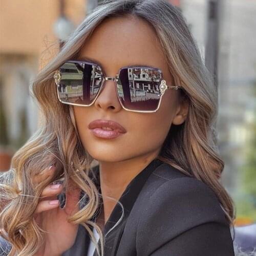 Brand Luxury Gold Tea Rimless Sun Glasses Women Vintage Metal Pearl Shades Square Sunglasses Female Men Zonnebril Dames Glasses