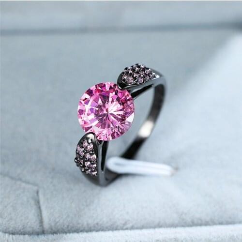 Cute Female Pink Round Stone Ring Vintage Black Gold Wedding Rings For Women Unqiue Style Promise Love Engagement Ring